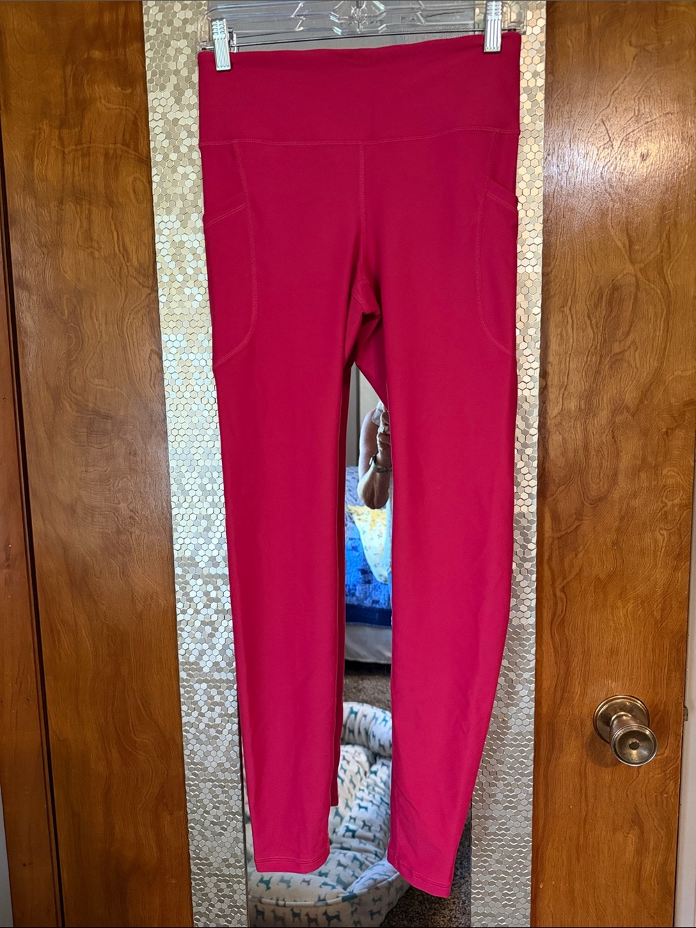 NWT Old Navy Hot Pink Active Leggings with Side Pockets